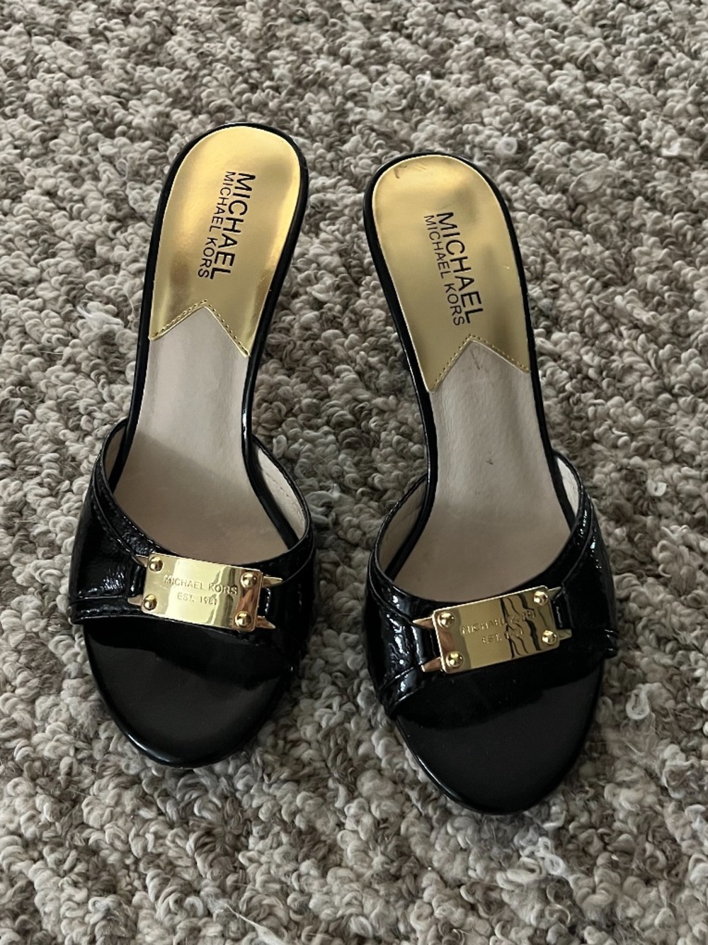 Michael Kors Black Leather Kitten Heels